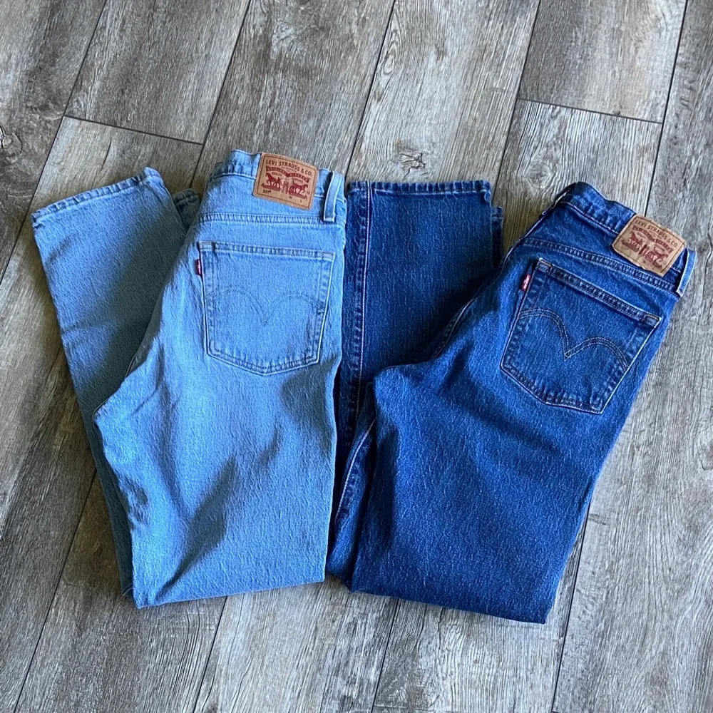 Levi's 501 Women's Light and Dark Blue Straight Leg Jeans Two Pairs Size 28x30. - Picture 1 of 10